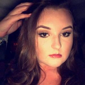 Meet your Posher, Alexia